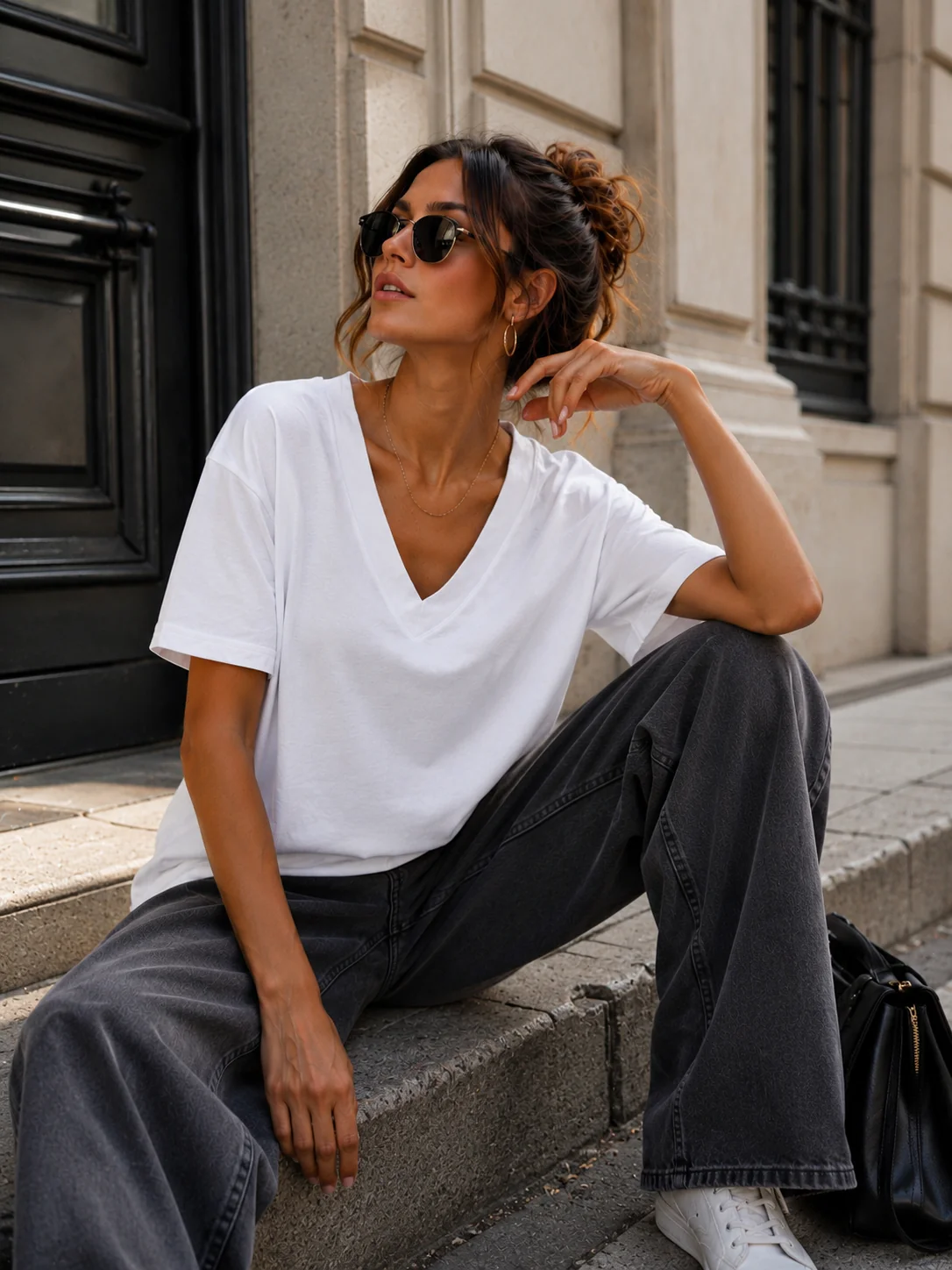 Basic T-shirt V-hals Milly Wit - Image 2