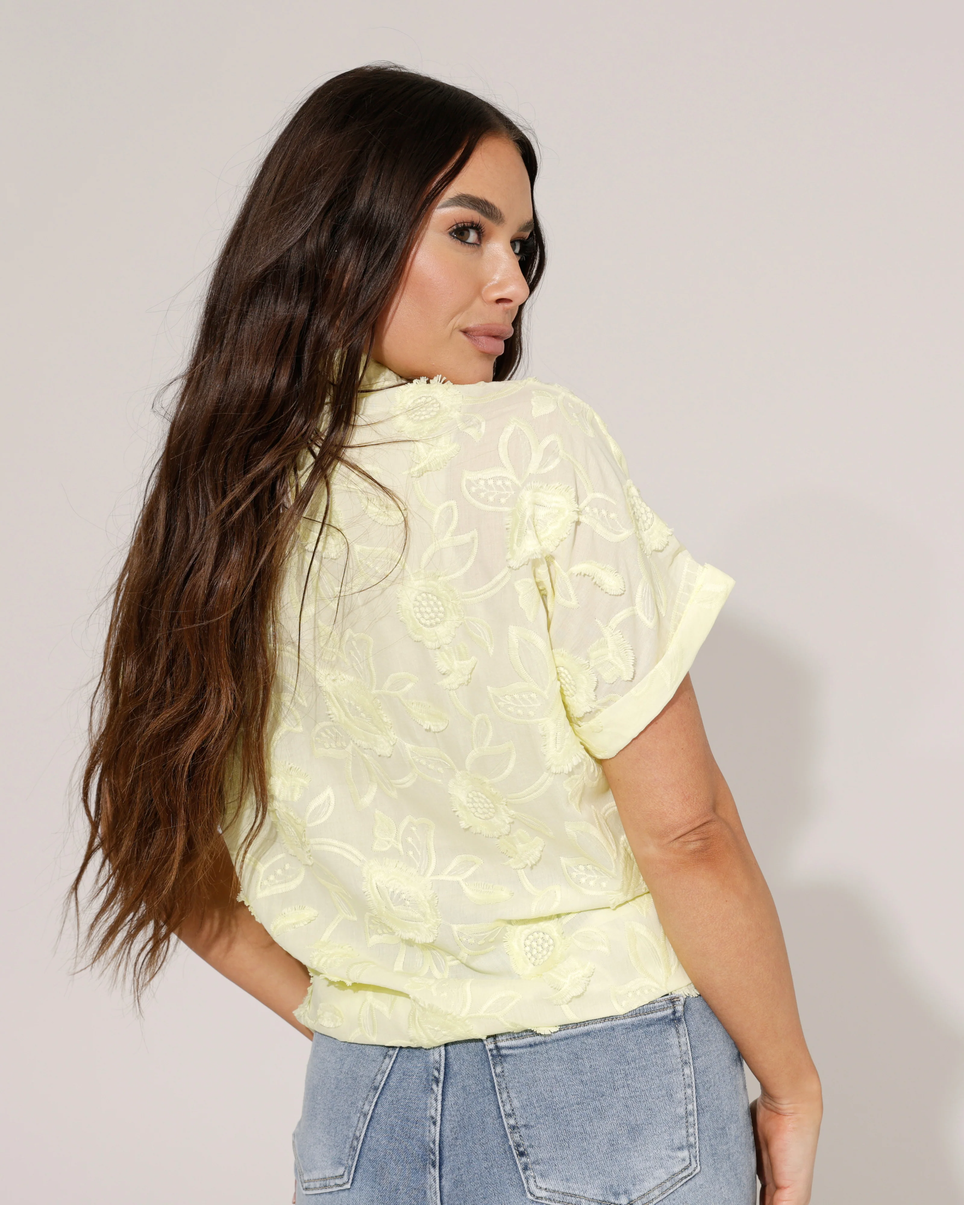 Blouse met bloemen Vicky Geel - Image 2