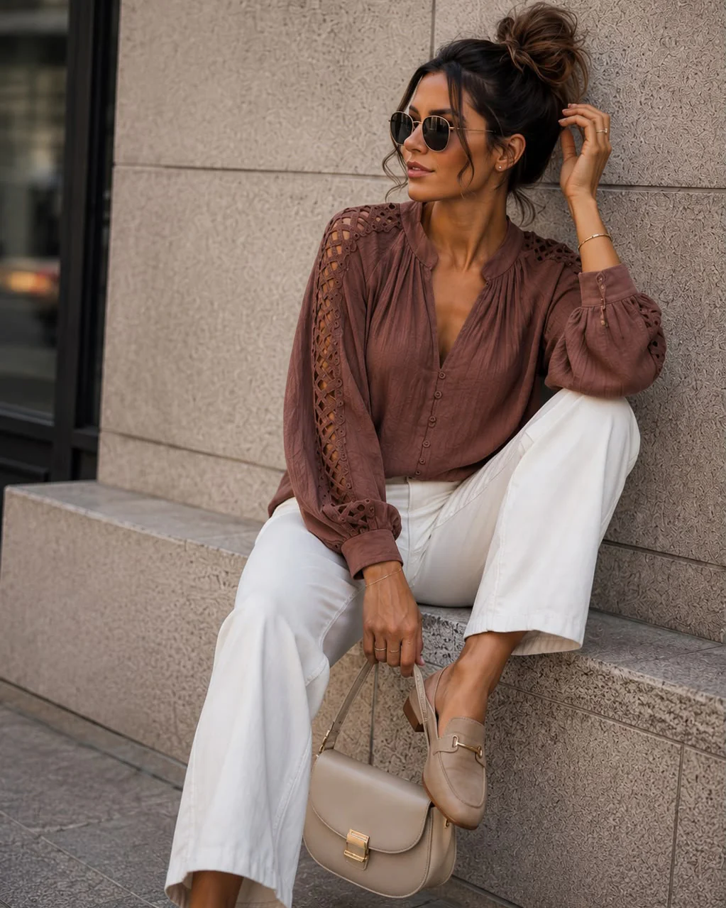 Blouse met open mouwen Nataly Bruin - Image 2