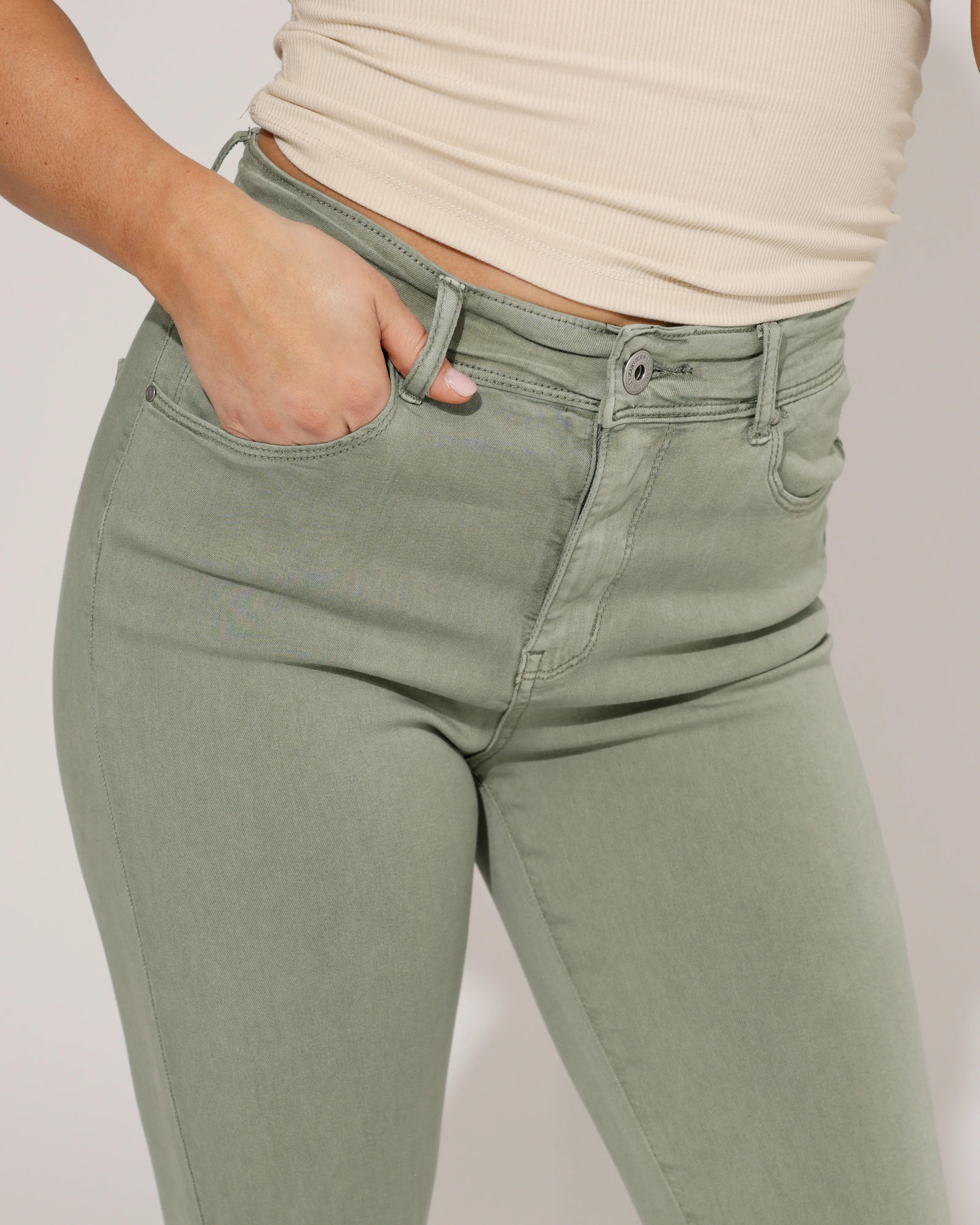 Goodies | Skinny jeans Lou-13 Groen - Image 5