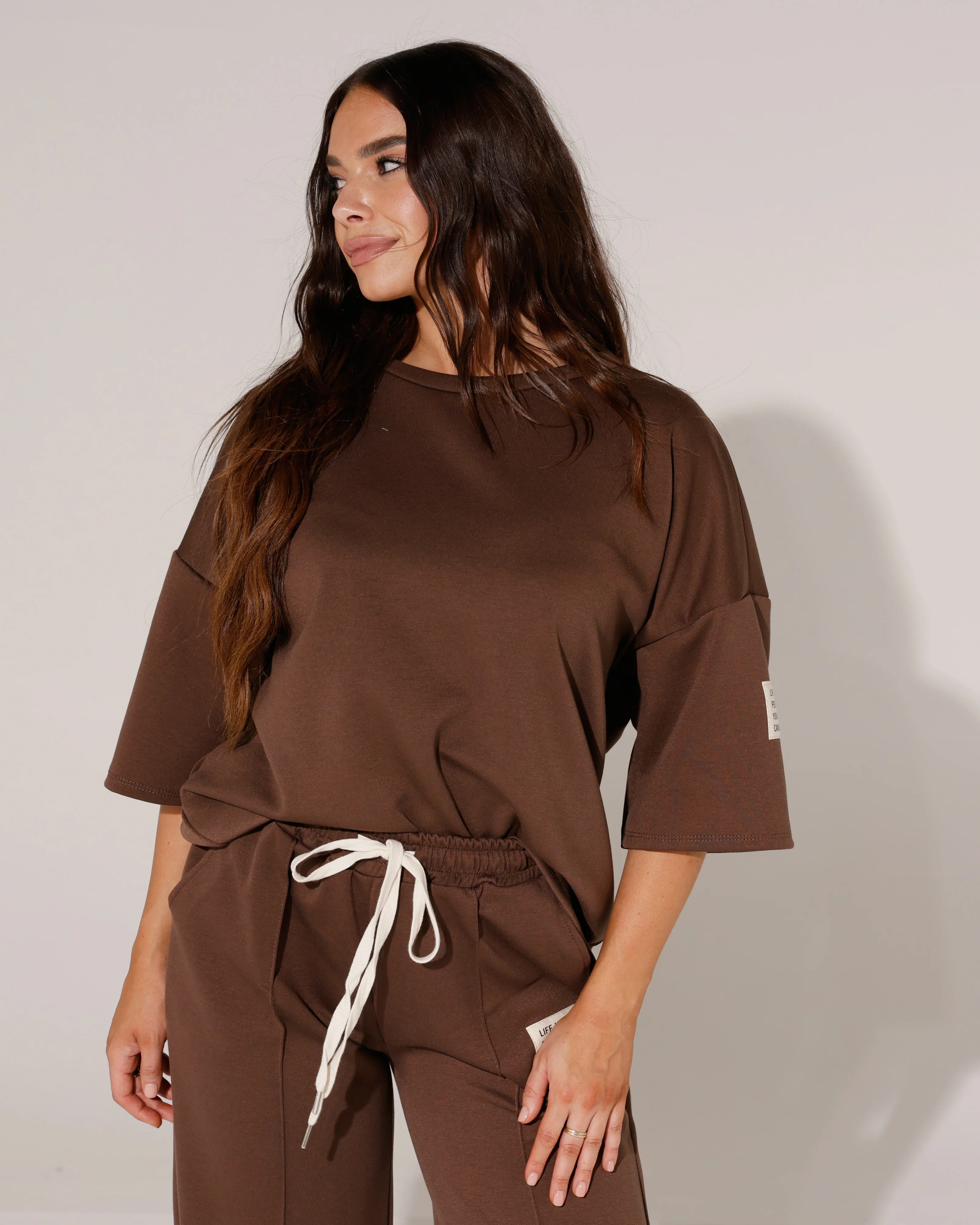 Huispak korte mouwen beige label isn't Perfect Donkerbruin - Image 3