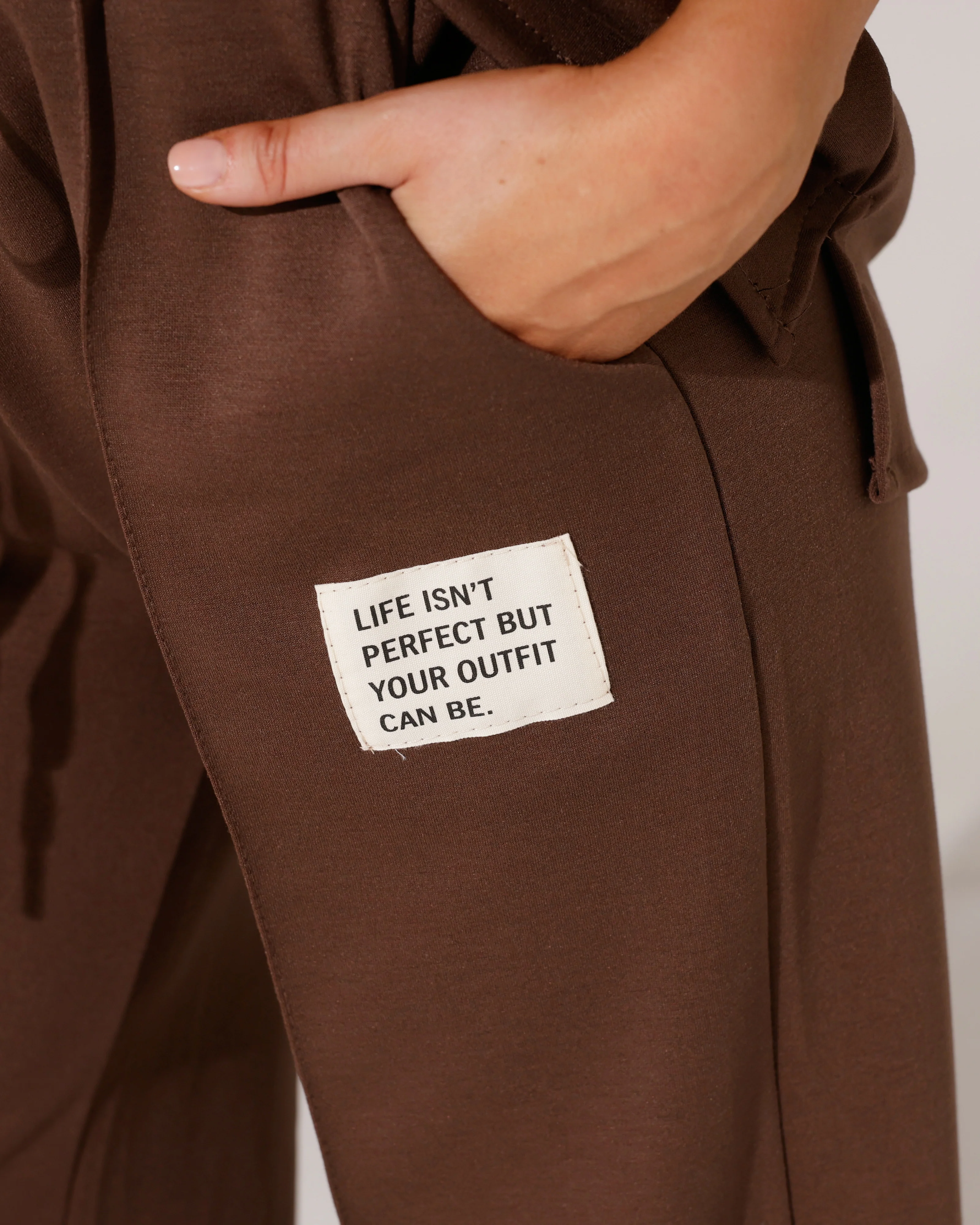 Huispak korte mouwen beige label isn't Perfect Donkerbruin - Image 6