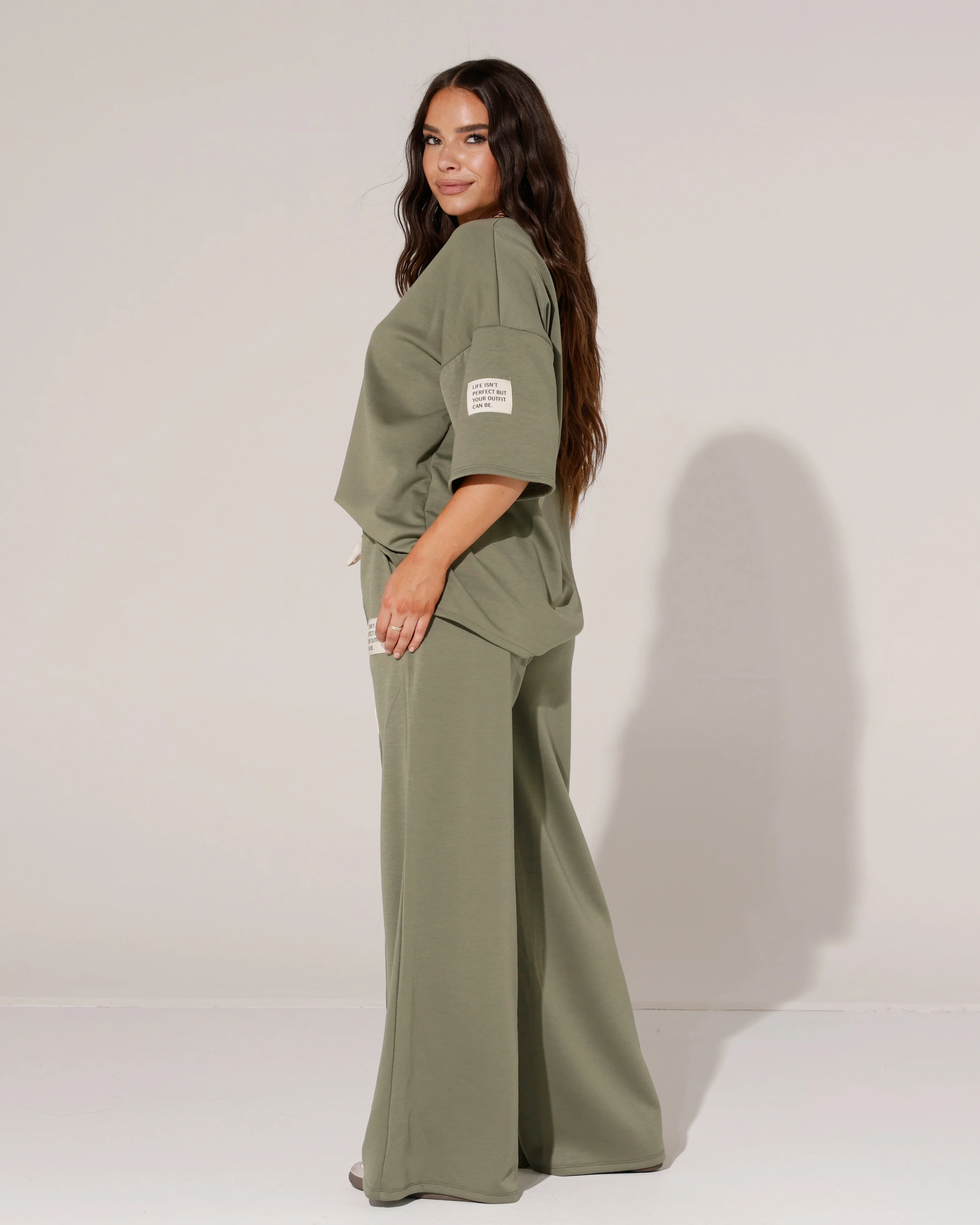 Huispak korte mouwen beige label isn't Perfect Groen - Image 2