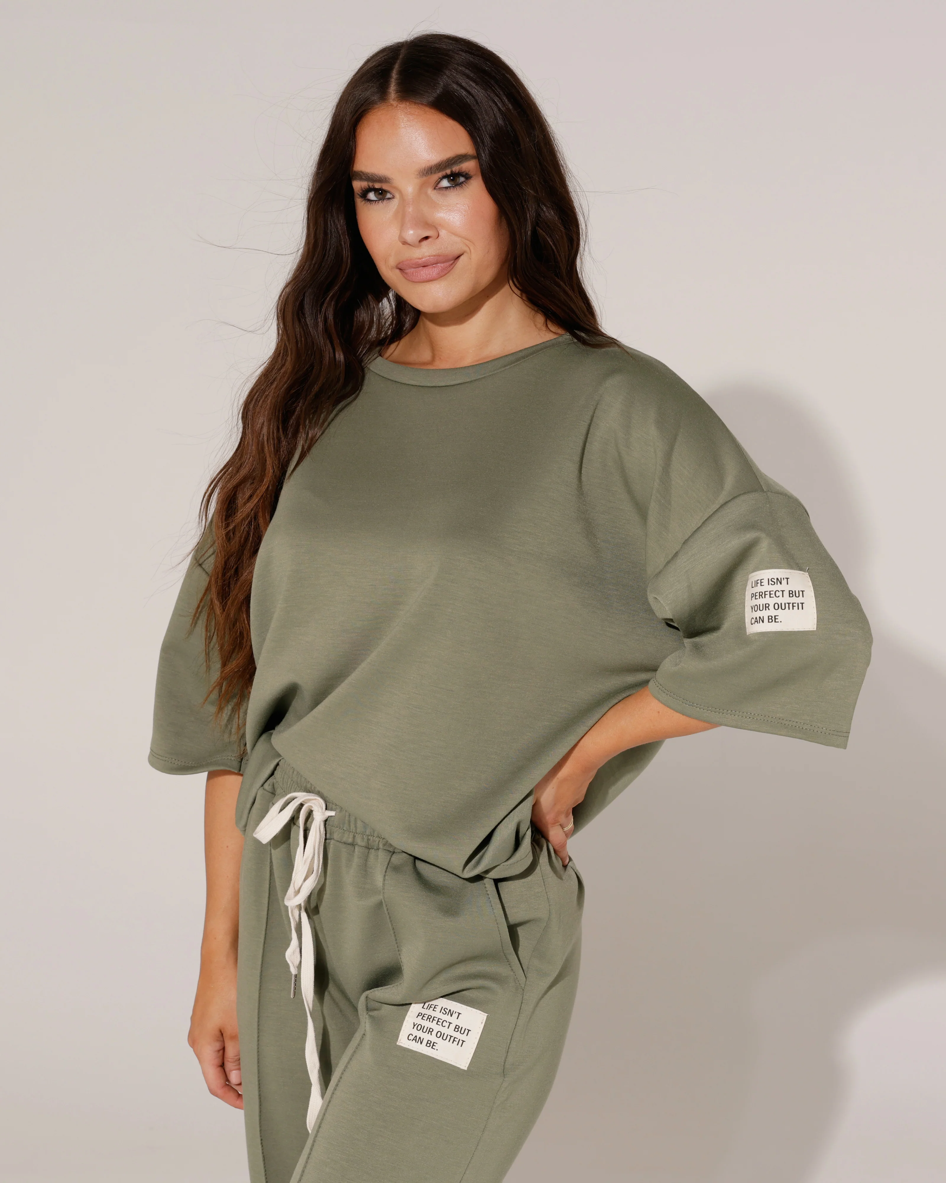 Huispak korte mouwen beige label isn't Perfect Groen - Image 3