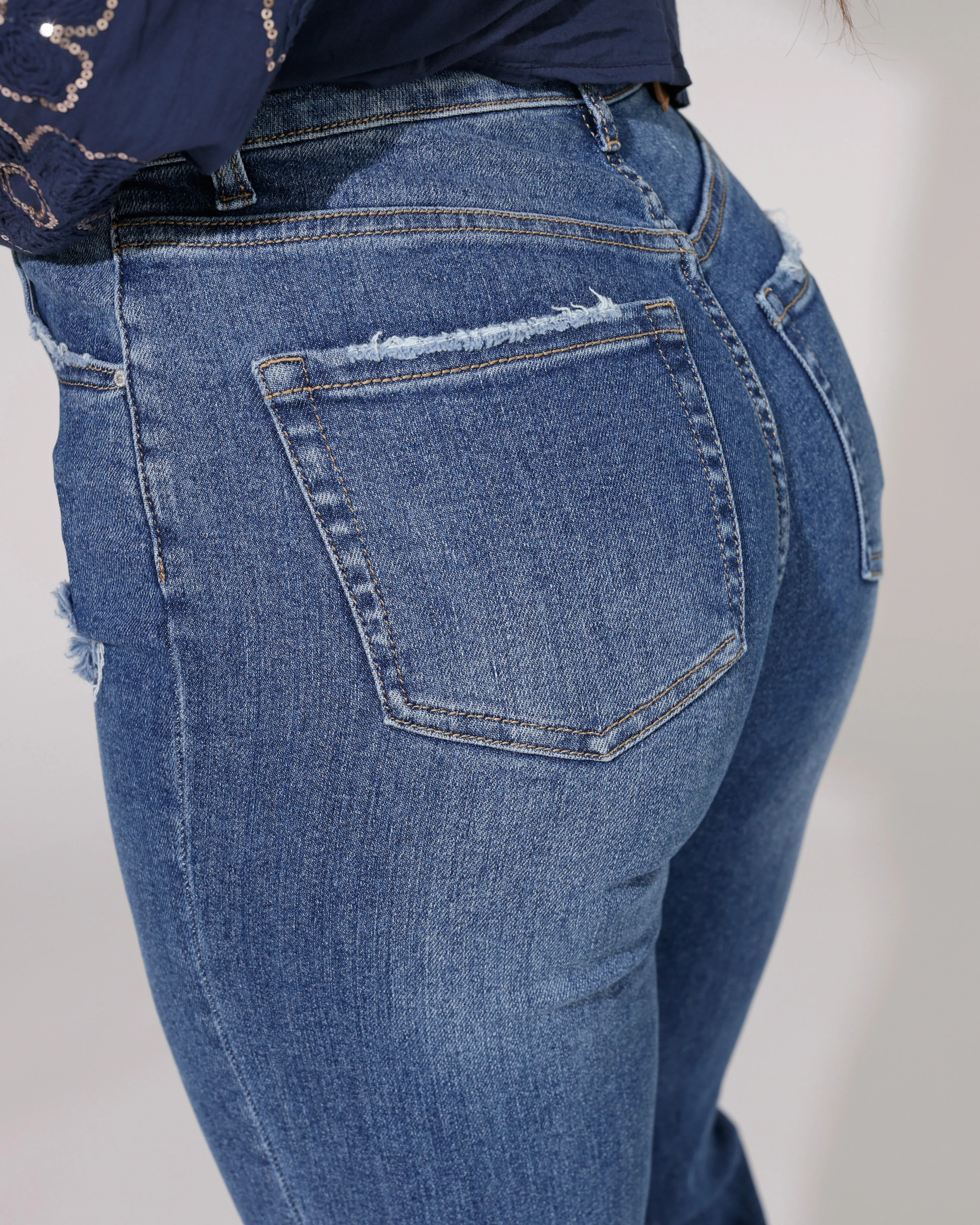 Queen Hearts | Mom jeans Selena Blauw - Image 4