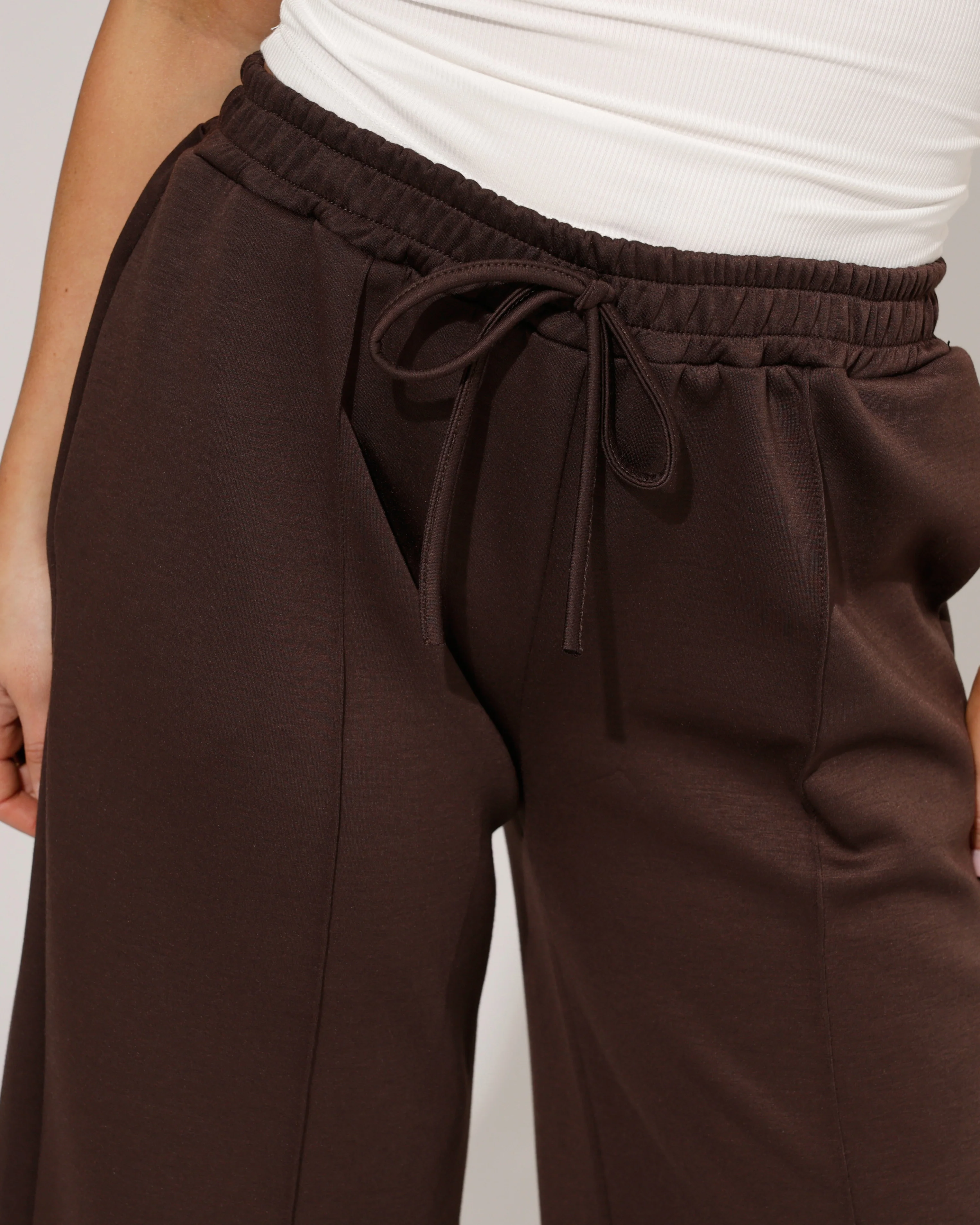 Wijde broek Mira Donkerbruin - Image 3